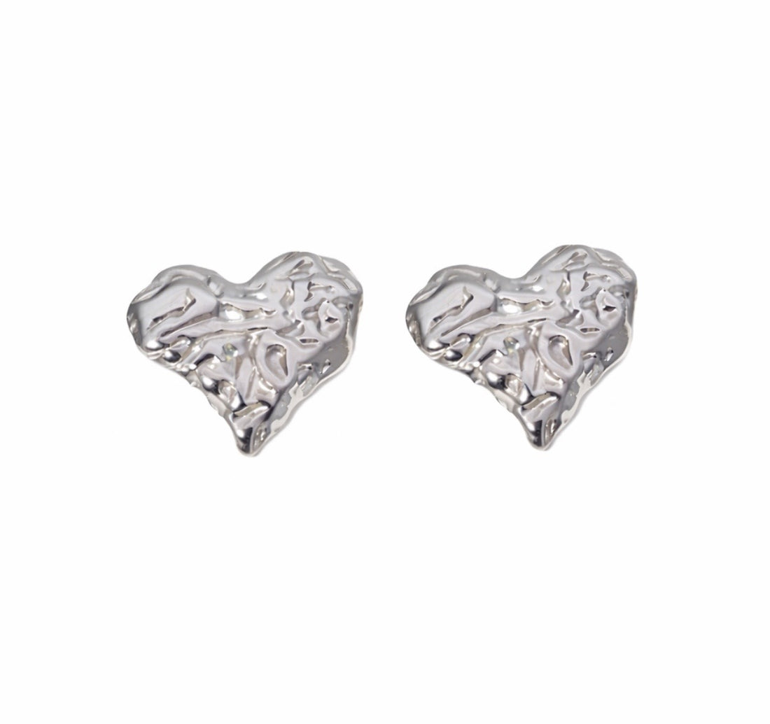 Lusivore Nova Heart Earrings – Silver