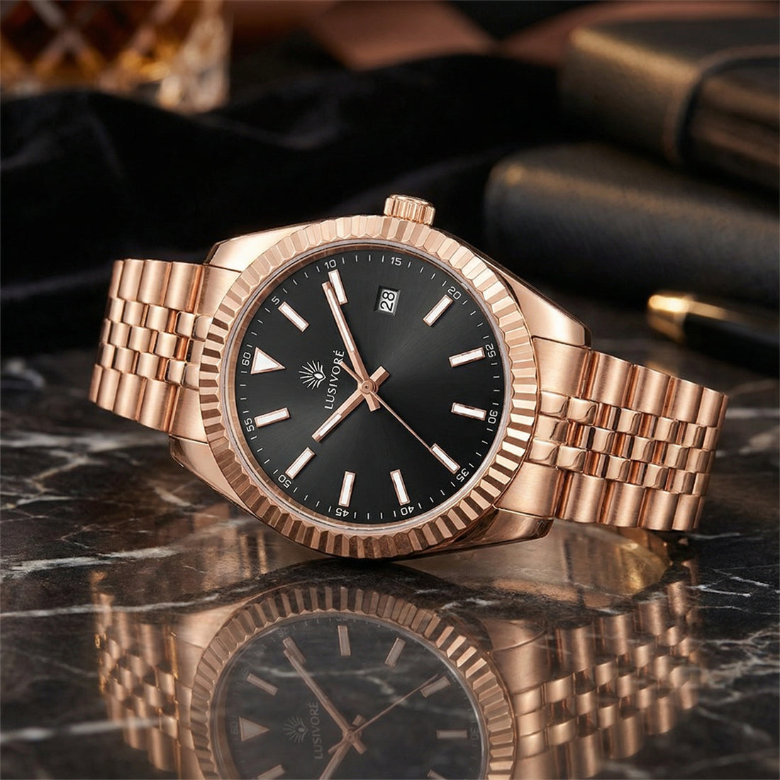 Lusivore DateClassic Rose Gold (black dial)